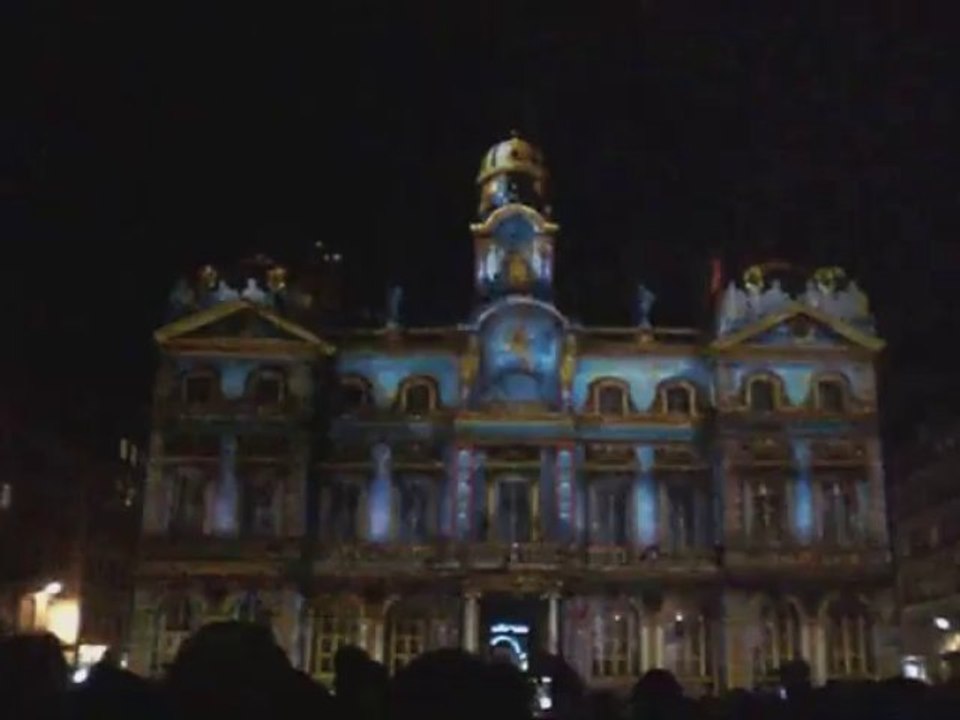 hotel_de_ville_lyon_rubiks_cube