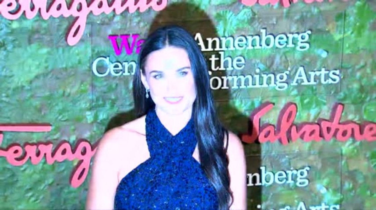 Demi Moore Reportedly Sells Engagement Ring From Ashton Kutcher