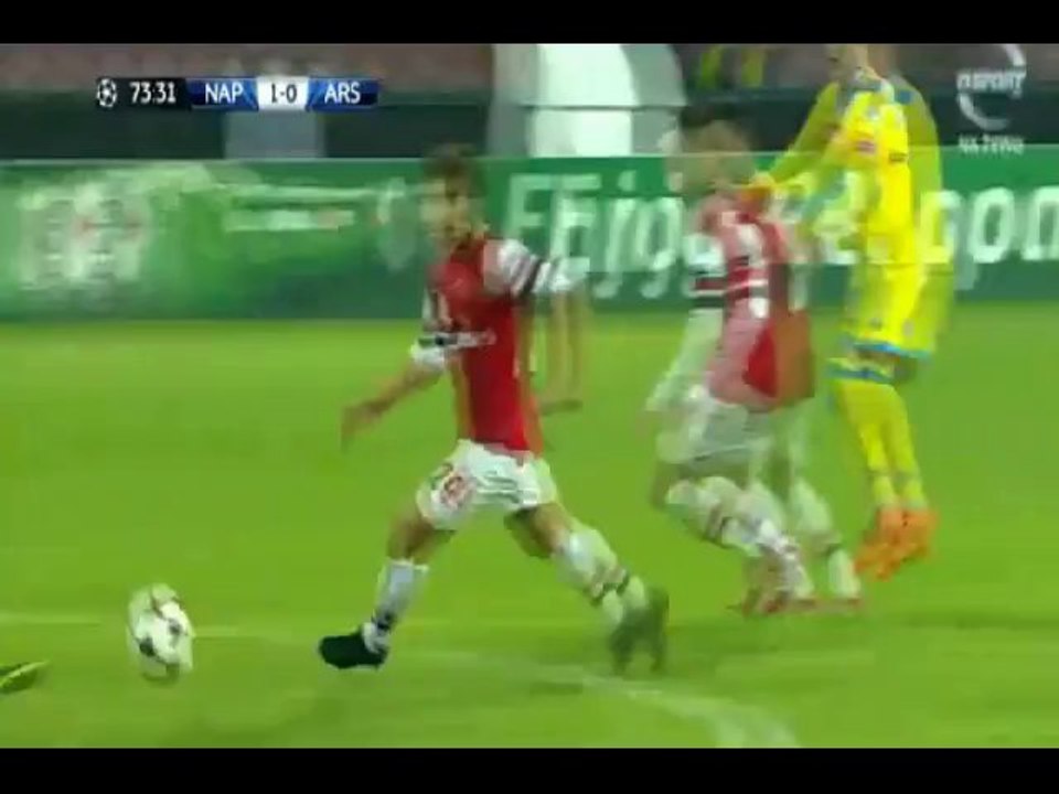 Napoli - Arsenal Londyn 1:0 Goal Higuaín  (11.12.2013)