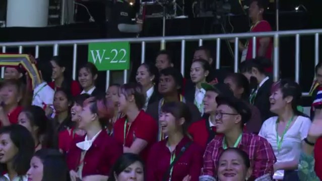 Espetáculo de luzes marca a abertura dos Jogos do Sudeste Asiáti