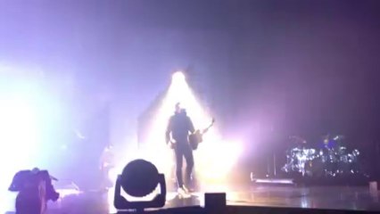 -M- - La Grosse Bombe (Extrait) [Live au Zénith de Paris]