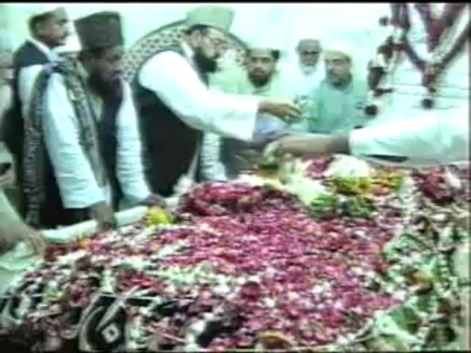 ASTANA ALIYA MUHADDISE AZAM PAKISTAN, FISALABAD