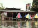 فيضانات ماليزيا تتسبب في دمار كبير