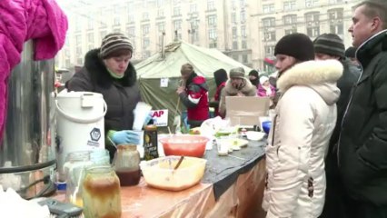 Ukraine: les manifestants tiennent bon à Kiev