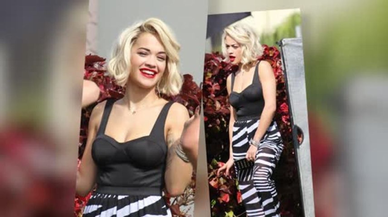 Rita ora heiß in material girl fotoshooting