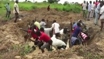 Muslims in Central African Republic bury their dead