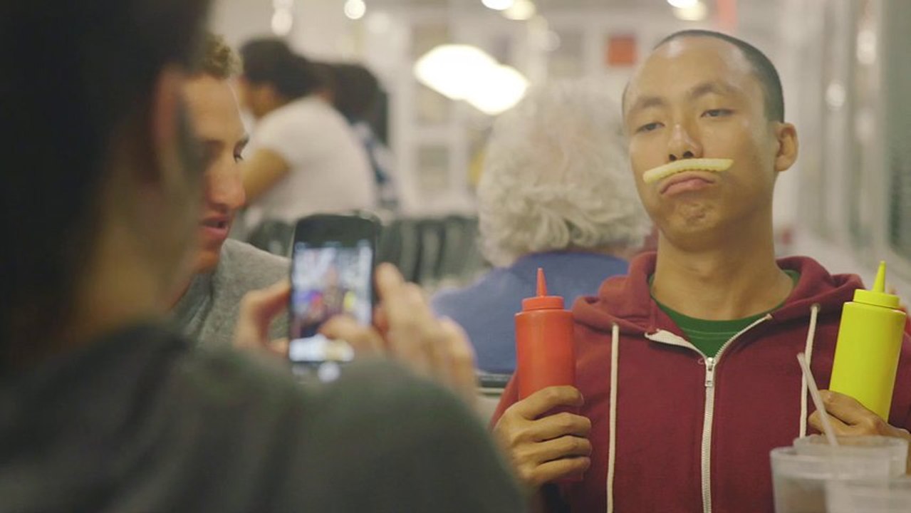 Instagram permite enviar fotos y videos en mensajes directos