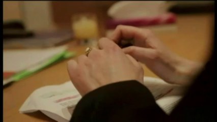 Envoyé spécial : "Le médicament est une industrie sous perfusion"