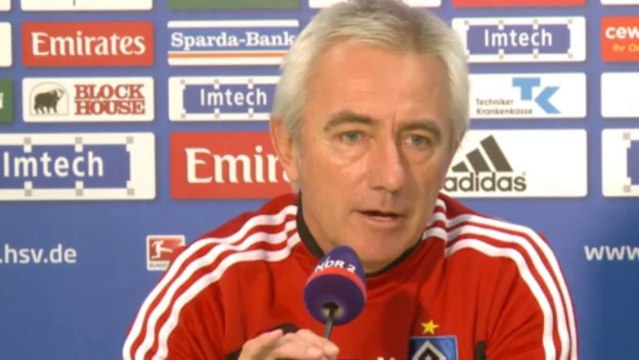 Van Marwijk redet sich in Rage: Es irritiert mich