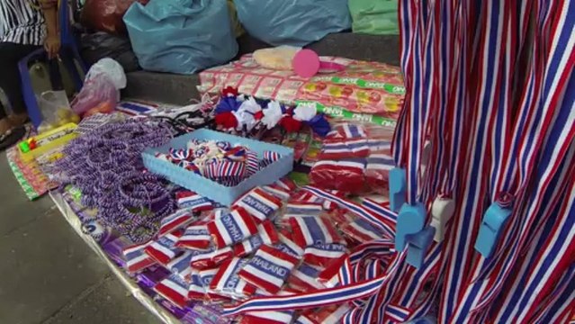 Bangkok (Thailande) 10/12/2013 Illustrations matériel du manifestant Thai