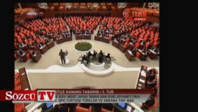 Bekir Bozdağ ve Muharrem İnce'nin cami polemiği