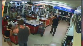 Video of Stranger Saves Girl In Supermarket in Australia