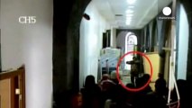 Yemen: in tv le immagini dell'attentato al ministero della Difesa