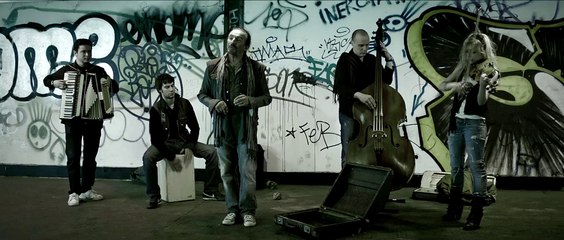 Zeljko Bebek - Zacarani Krug