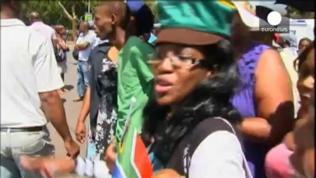 Frustración de miles de sudafricanos por no poder despedirse de Mandela