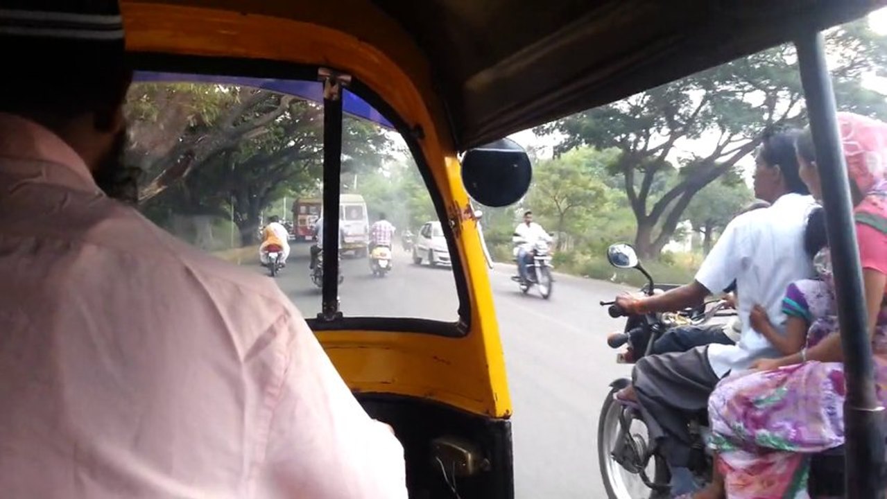 तीनचाकी रिक्षा