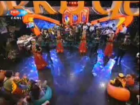 Artvin HEM ve Akşam Sanat Okulu Halk Oyunları Ekibi-Artvin Yöresi Oyunlar-2