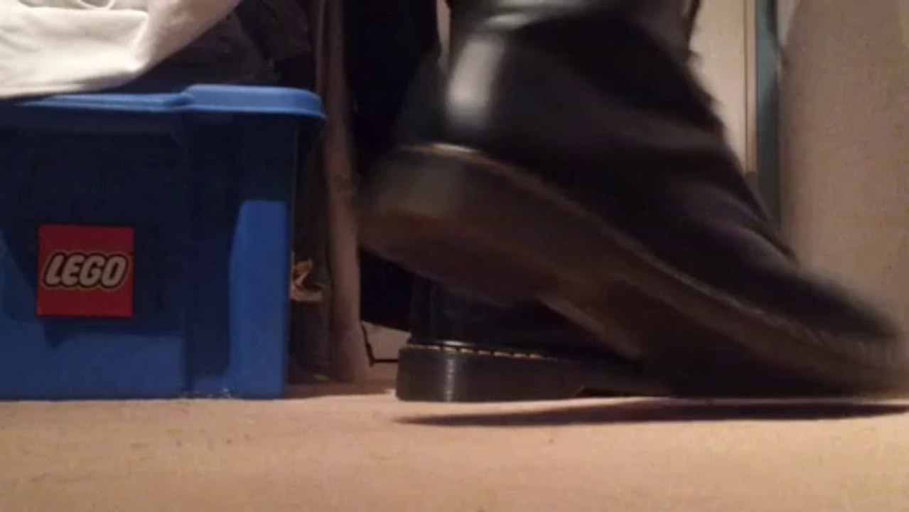 mon style Dr Martens 1490 Black Boots