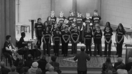 Oyfn Pripetshik -EVVH - Nevers