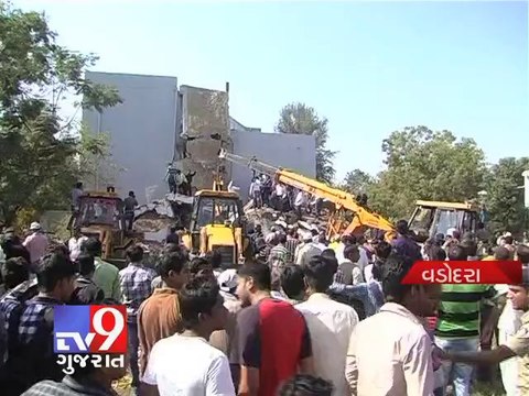 Baroda : Rs. 1 Lakh compensation announced for the student who died in ITI building collapse - Tv9 Gujarat