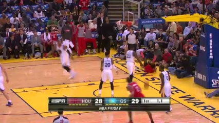 首節完結前 Harden 快速由中間殺入飛身暴扣 !