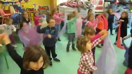 danse avec les foulards 2