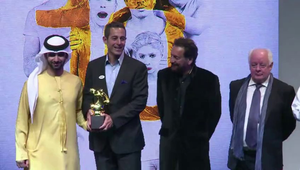 فيلم "عمر" يفوز بجائزة افضل فيلم عربي طويل في م...