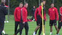 United jest pod presją, ale Moyes uspokaja emocje