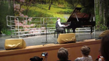 А.Эшпай "Токката" исп. ученик 6 класса Никита Кадомцев.