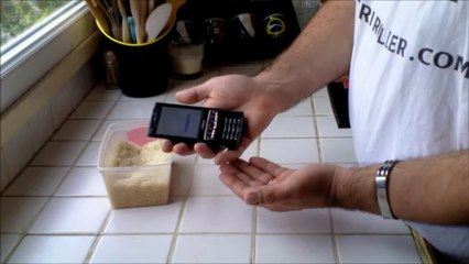 Astuce pour récupéré un téléphone tomber dans l'eau