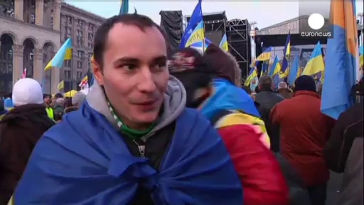 Mass protests expected by opposition and government supporters in Kyiv on Sunday
