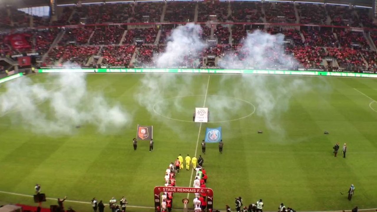 #SRFCPSG Bro Gozh ma Zadou et entrée des deux équipes : ambiance !