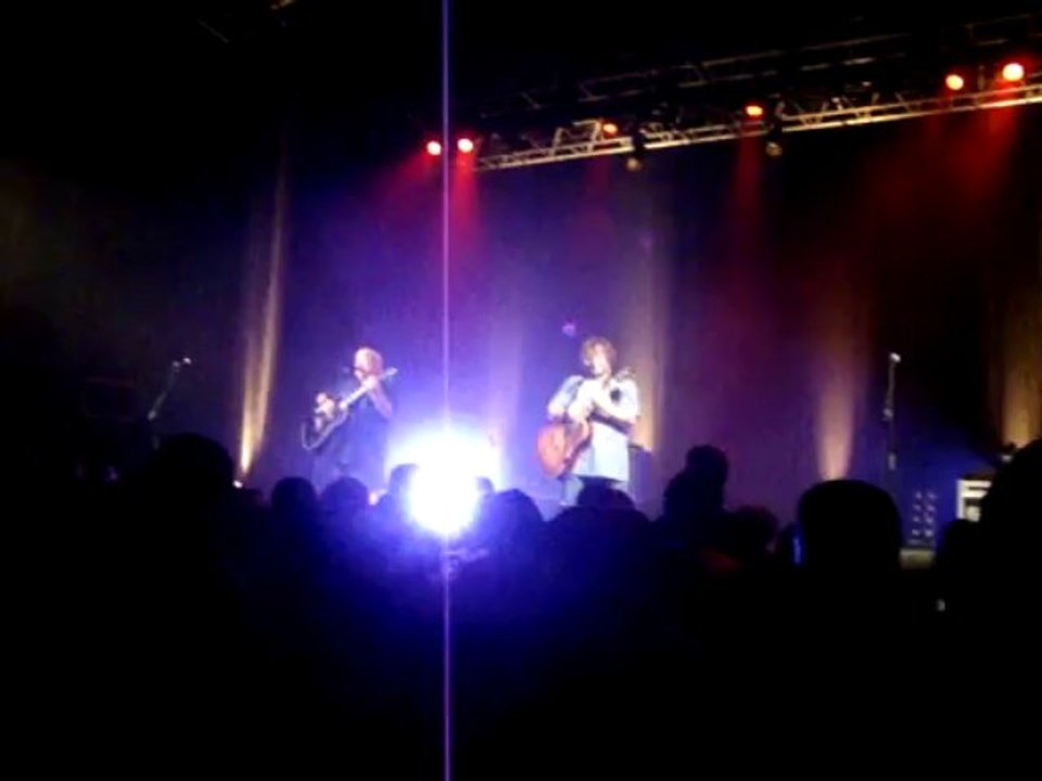 Tenacious D - Friendship - Trianon Paris 13 Décembre 2013 .