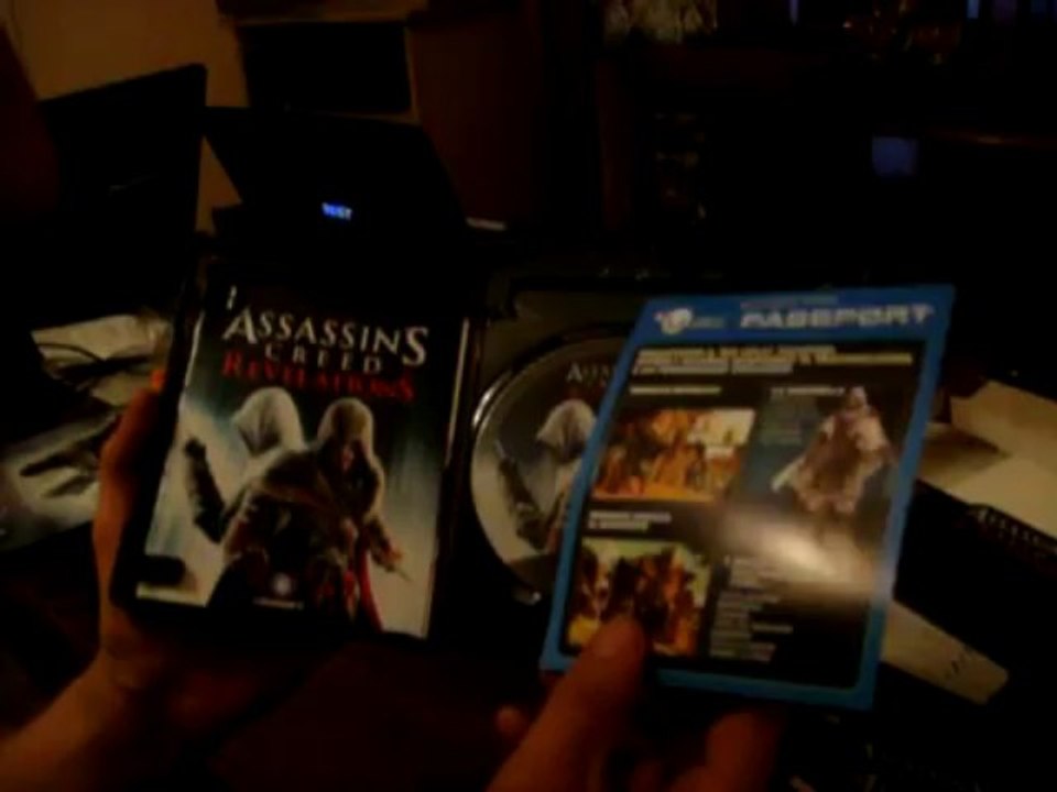 Unboxing Assassin's Creed Revelations Animus Edition