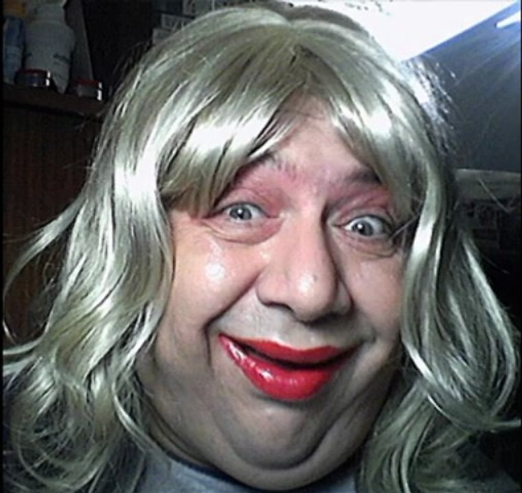 ömer alp can şov 'tombulum tombulum yoldan geldim yorgunum'