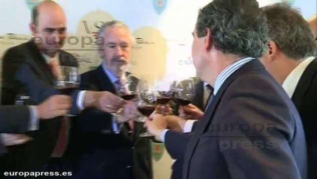 Monago impulsa los 'caldos' extremeños