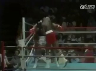 Muhammad Ali Dodges 21 Punches In 10 Seconds! Amazing