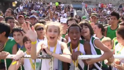 Bolt beats bus in Buenos Aires