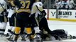 Grosse blessure après violente bagarre en Hockey sur glace!