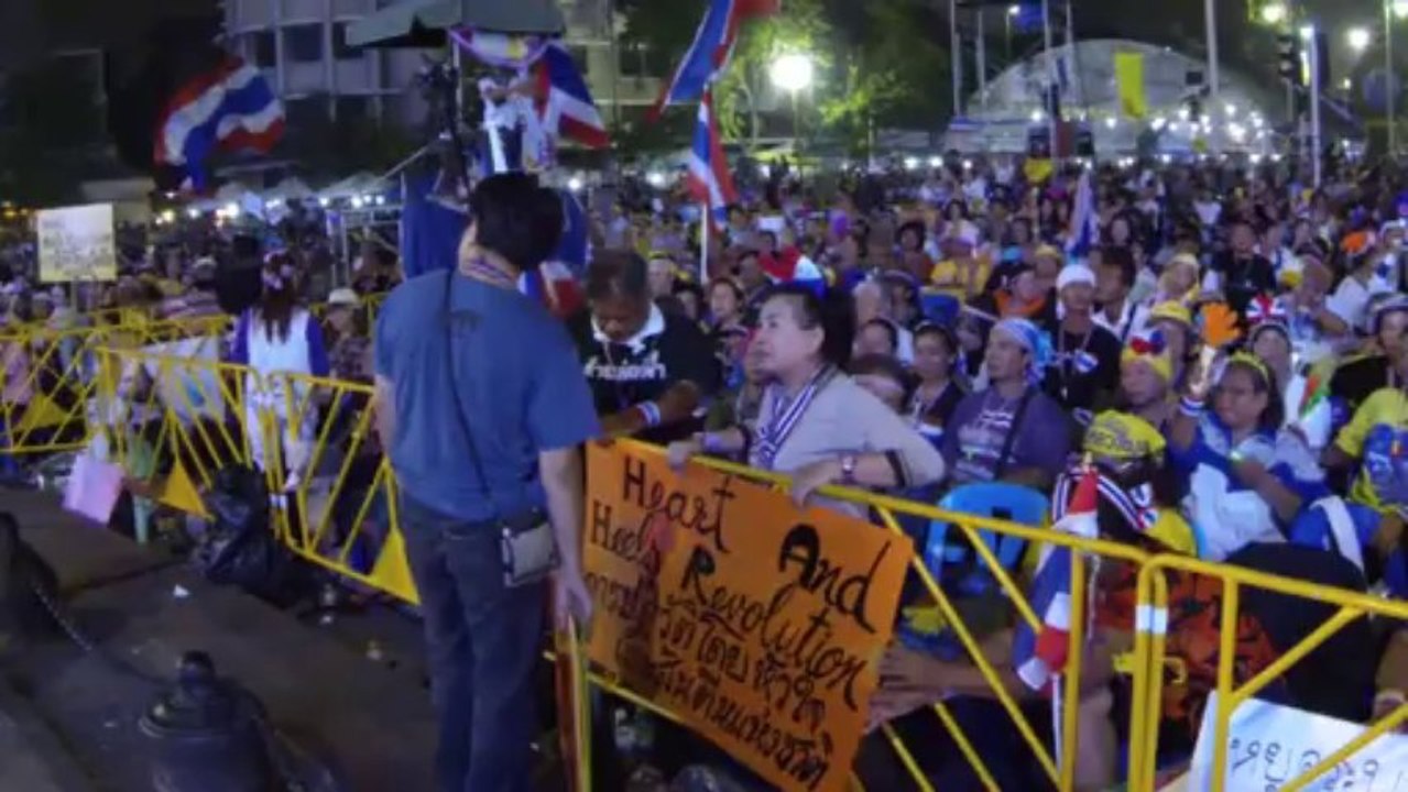 Bangkok (Thailande) 13/12/2013 Suthep meeting at Democracy Monument