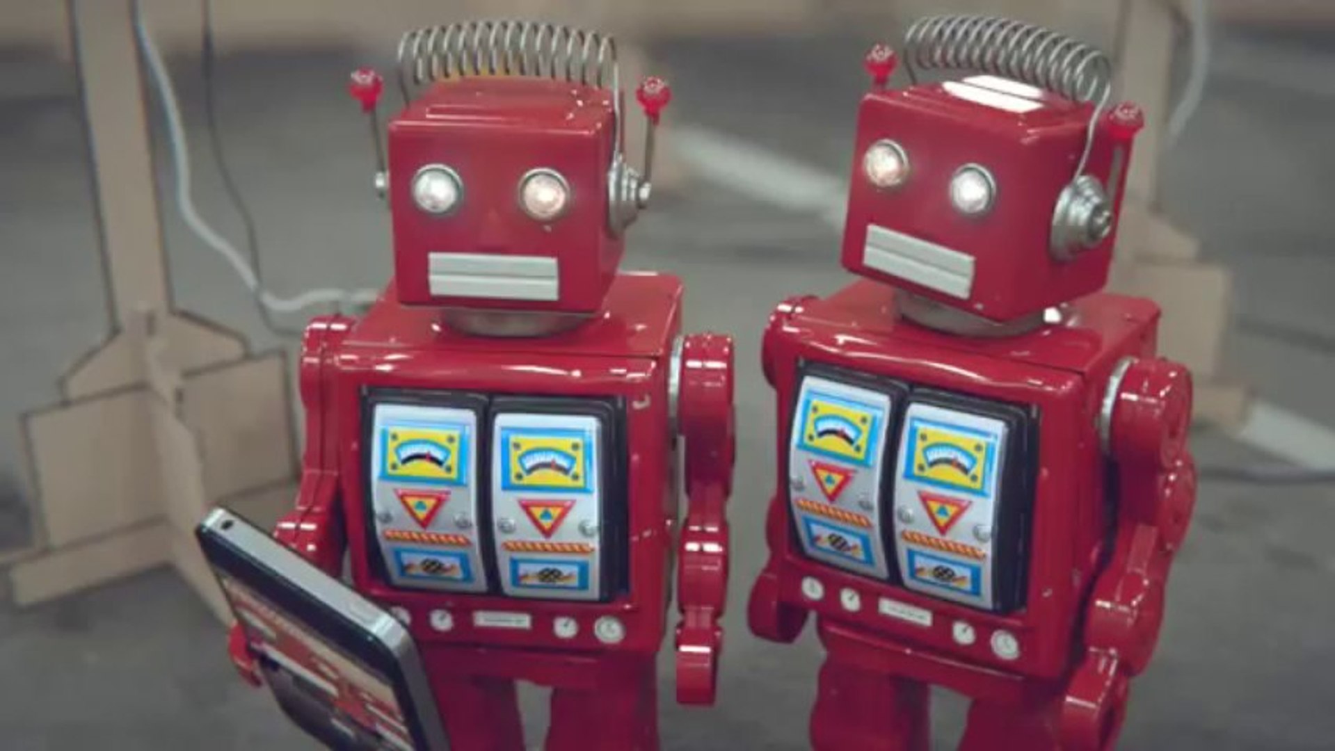 iDiots, cortometraje con robots que critica la obsesión por los teléfonos  inteligentes - Vídeo Dailymotion
