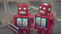 iDiots, cortometraje con robots que critica la obsesión por los teléfonos inteligentes