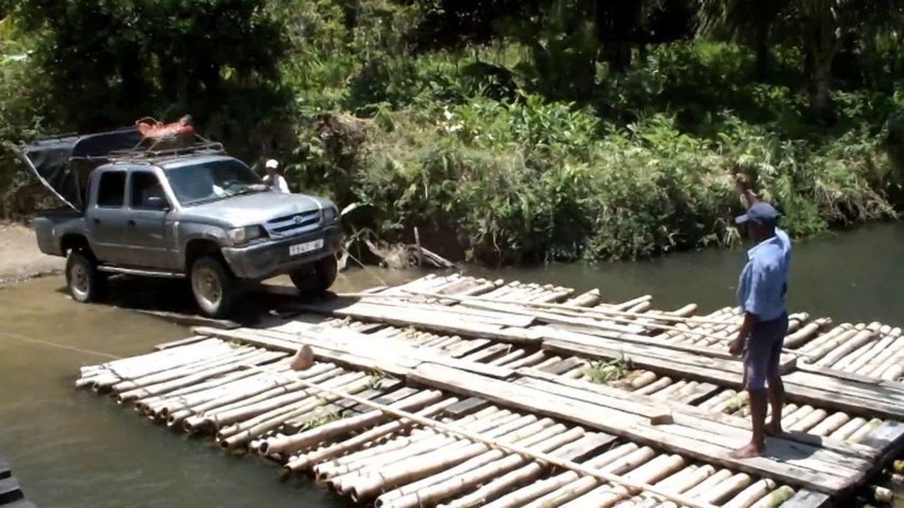 RN 5 B de Maroansetra à Tamatave
