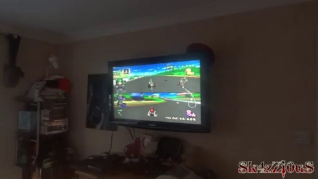 A Not so 1 shot head shot (The kids play games) - Vlog Day 120 06/12/2011