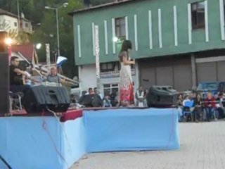 BAHAR SOLMAZ MESUDİYE SAHNESİ