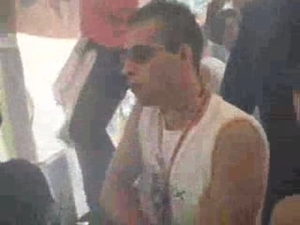 Atomik-V mix @t Technoparade 2006