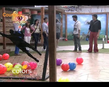 BIGG BOSS 7 Kushal Gauahar locked up in store room