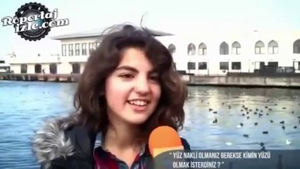 Barbara herhalde,barbara manken olan.