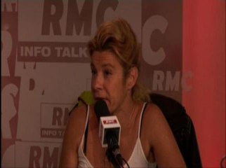 Frigide Barjot : "Oui, je quitte mon appartement"