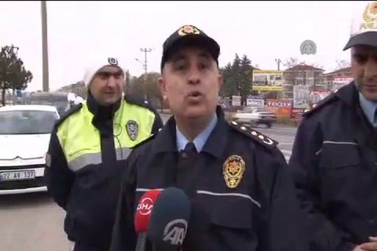 Otomobiller de kış lastiği takacak